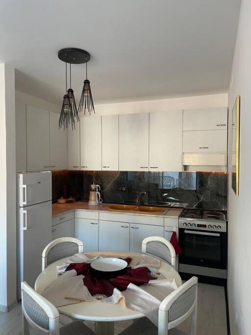 Ferienwohnung Penthouse With Castle View Prizren Exterior foto