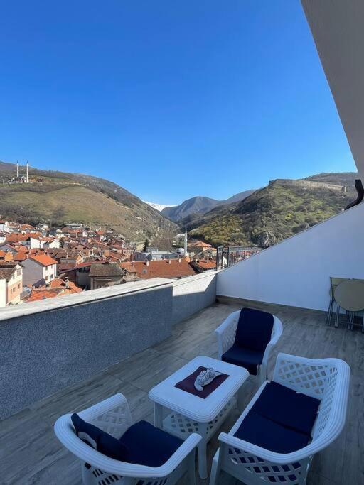 Ferienwohnung Penthouse With Castle View Prizren Exterior foto
