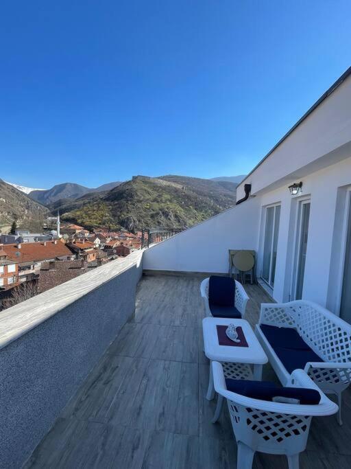 Ferienwohnung Penthouse With Castle View Prizren Exterior foto